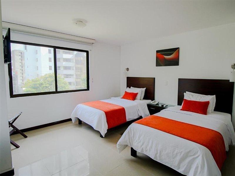Hotel Pinares Plaza Pereira Exterior foto